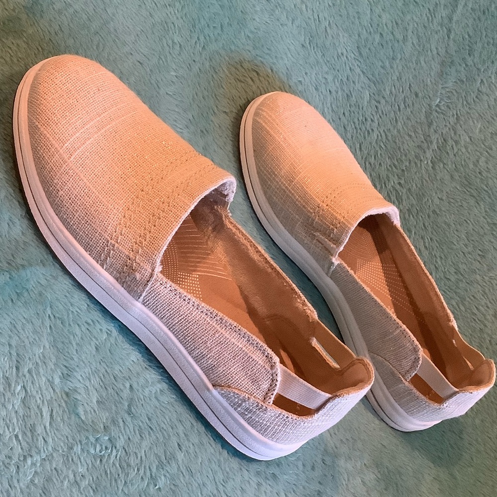 Clarks Women's Beige Cloudsteppers Loafers NWOT Size 6.5 - Picture 6 of 12